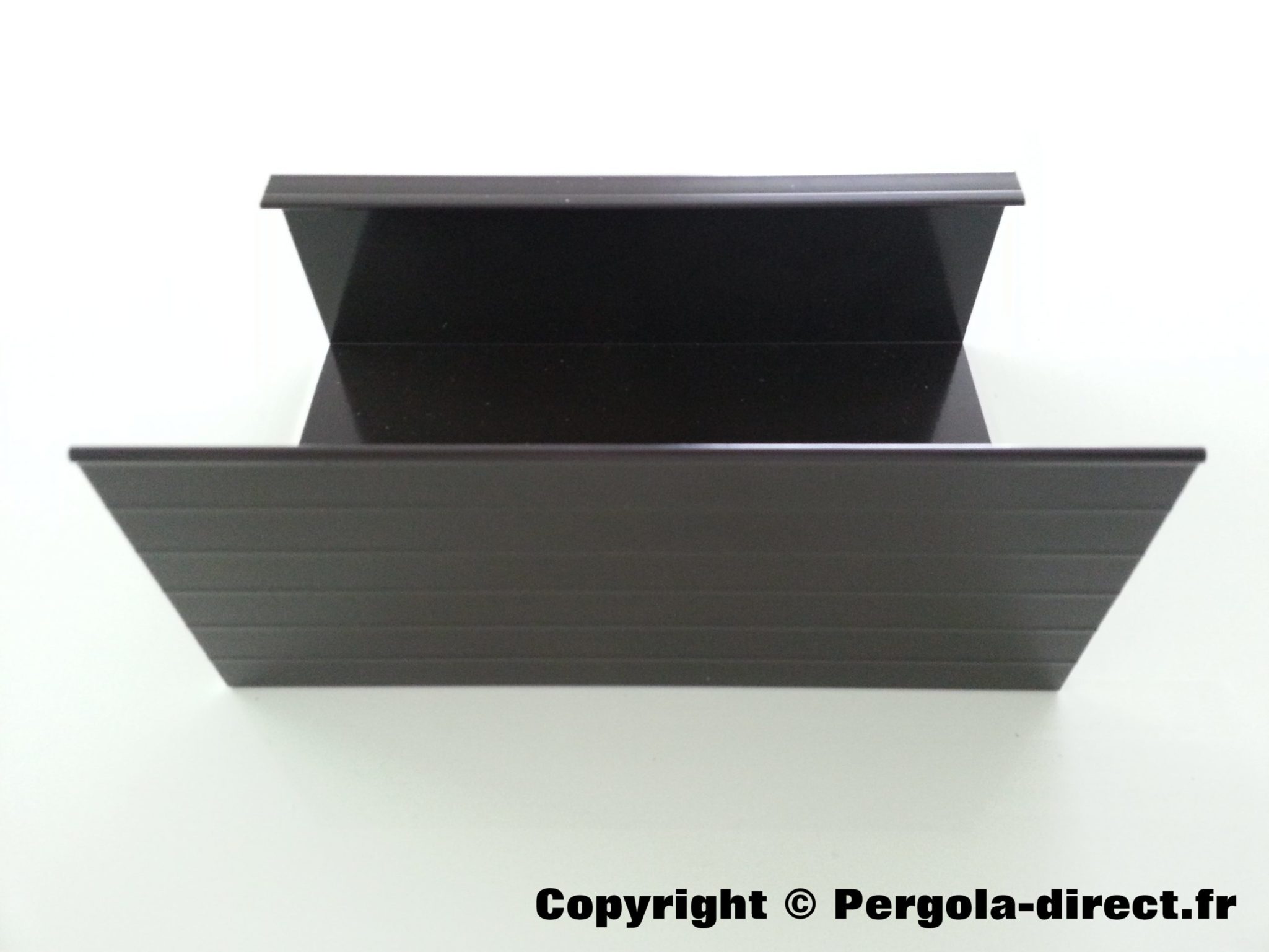 Gouttière rectangulaire en aluminium laqué